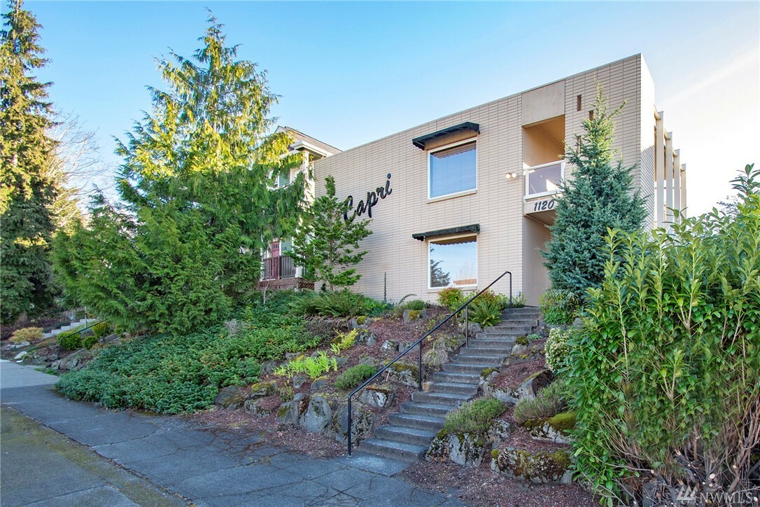 Property Photo:  1120 N K St 4  WA 98403 