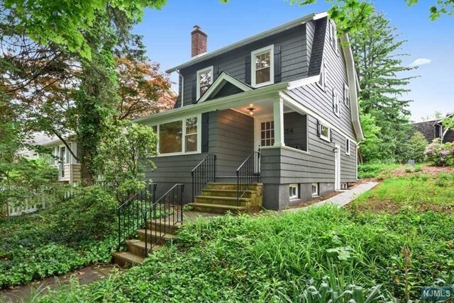 Property Photo:  154 Essex Avenue  NJ 07028 