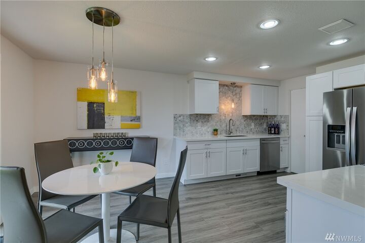 Property Photo:  12016  Slater Avenue NE D3  WA 98034 