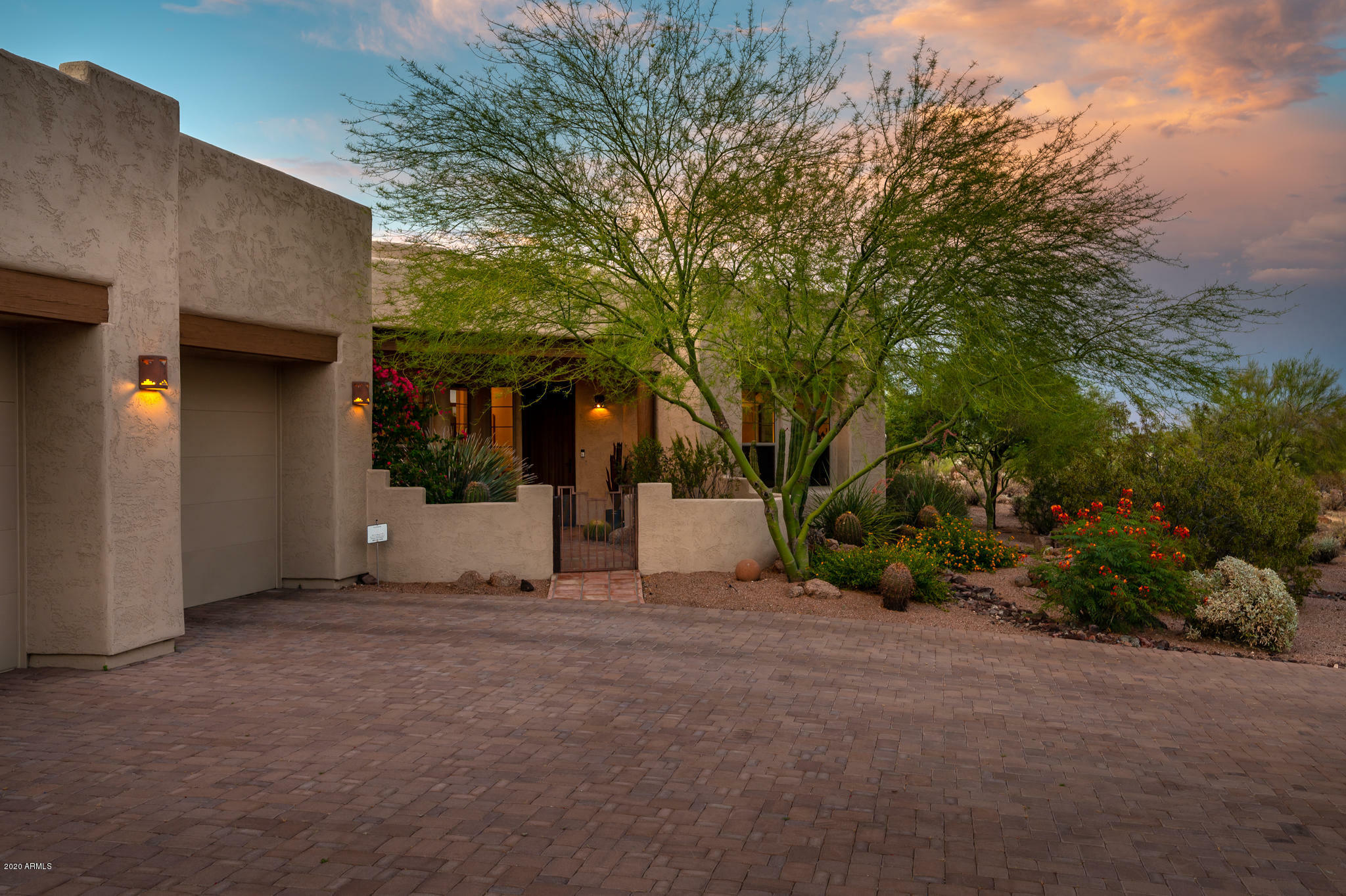 Property Photo: 16538 E Saguaro Boulevard AZ 85268