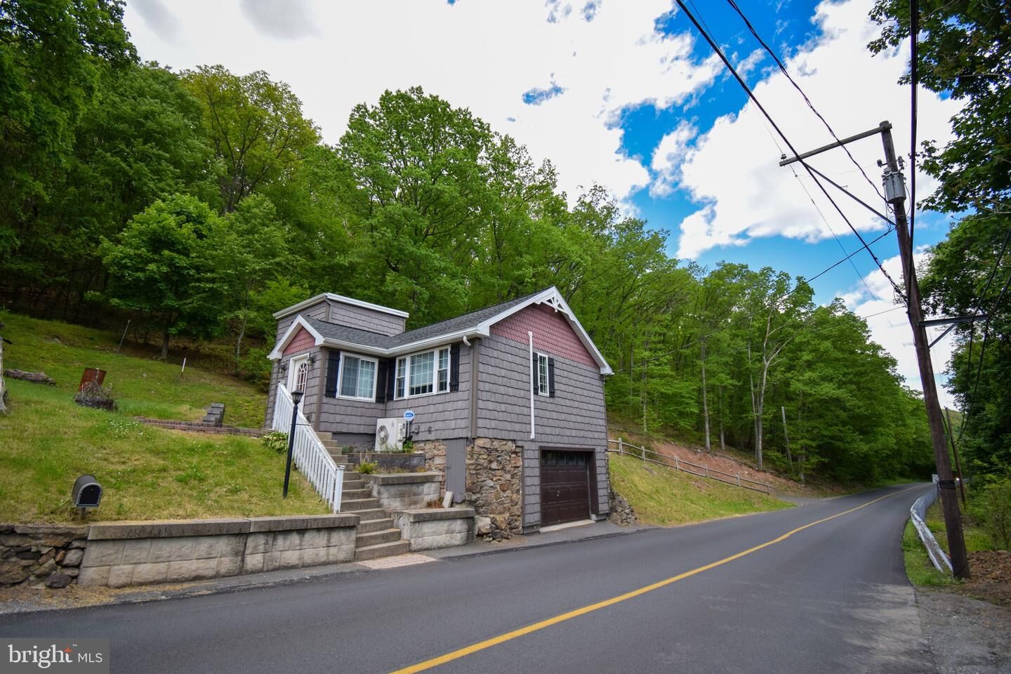 Property Photo: 1503 Valley Road PA 18252