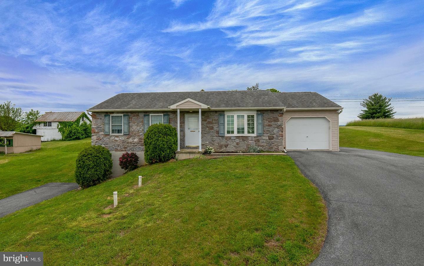 Property Photo: 203 Tulpehocken Street PA 19506