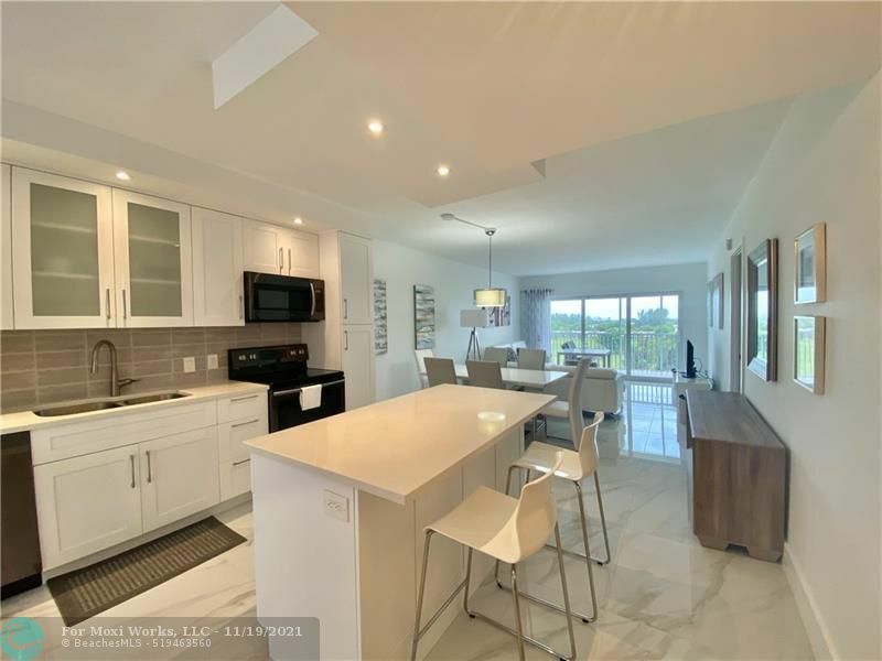 Property Photo:  3000 N Palm Aire Dr 604  FL 33069 