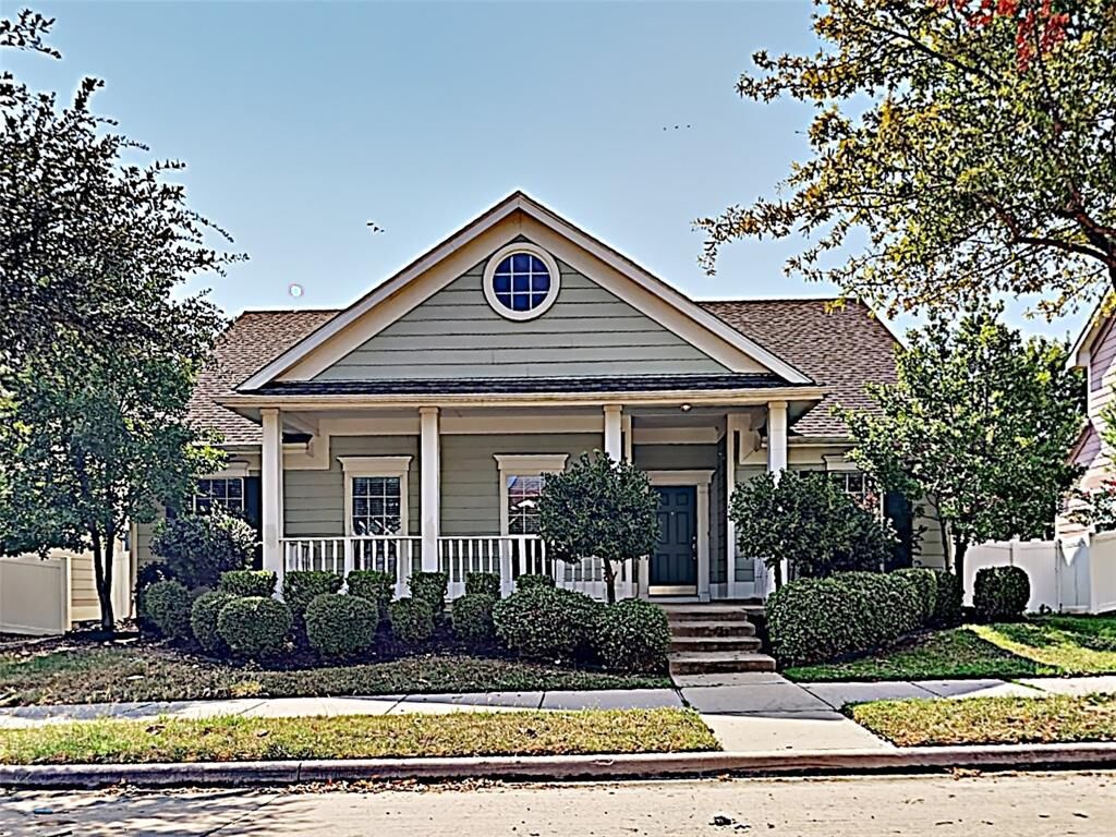 Property Photo: 1508 Chestnut Drive TX 76227
