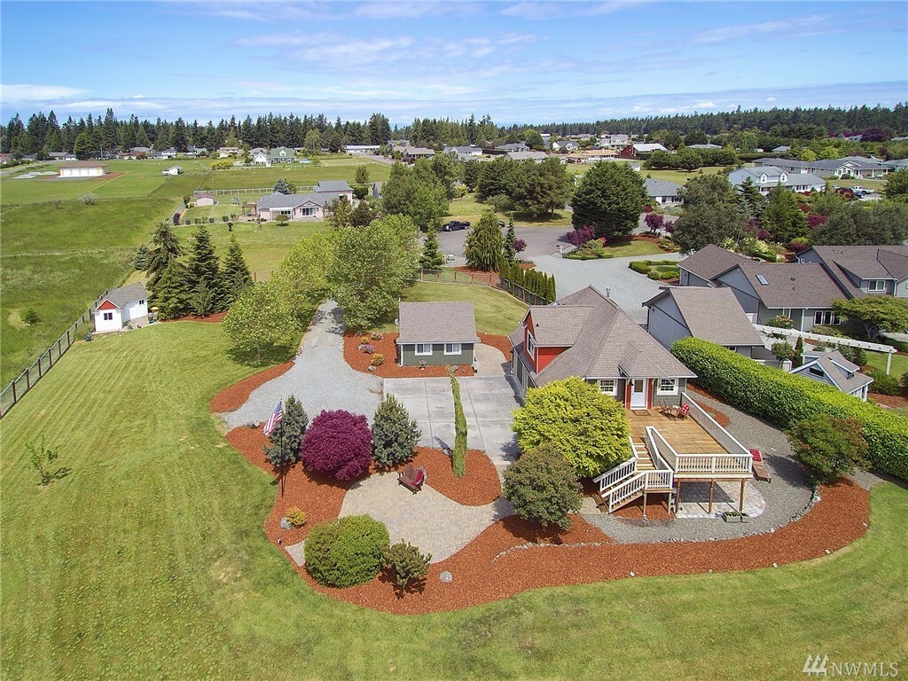 Property Photo:  194 Knight Ave  WA 98382 