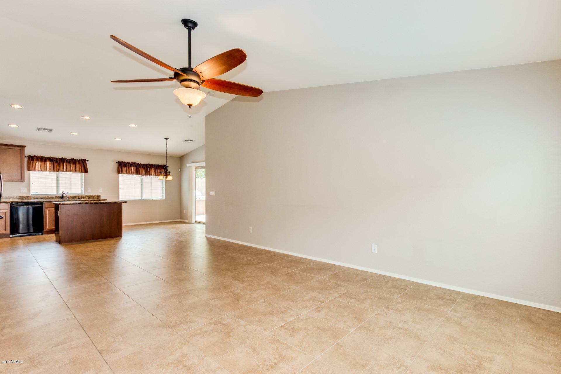 Property Photo:  2147 E Everglade Lane  AZ 85298 