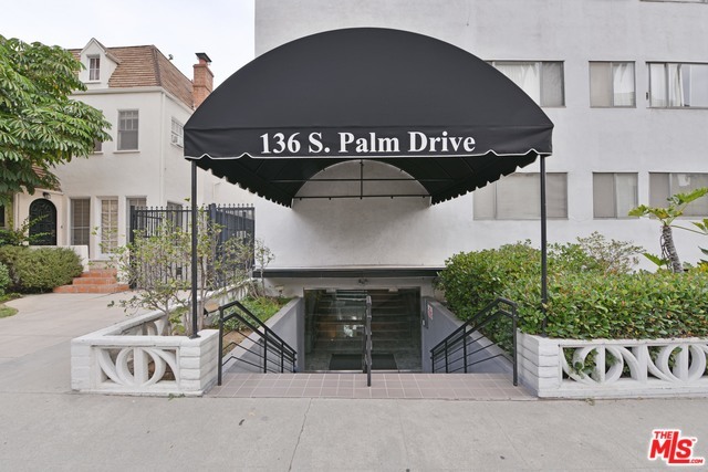 136 S Palm Dr 103  Beverly Hills CA 90212 photo