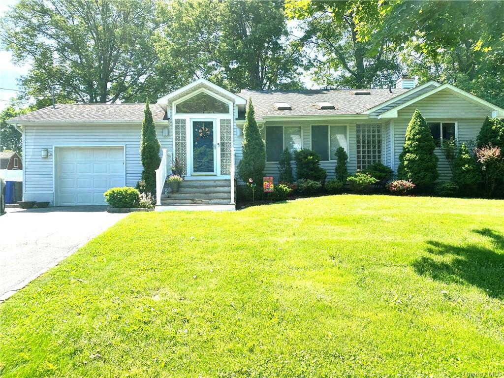 Property Photo:  271 Andrea Road  NY 10598 