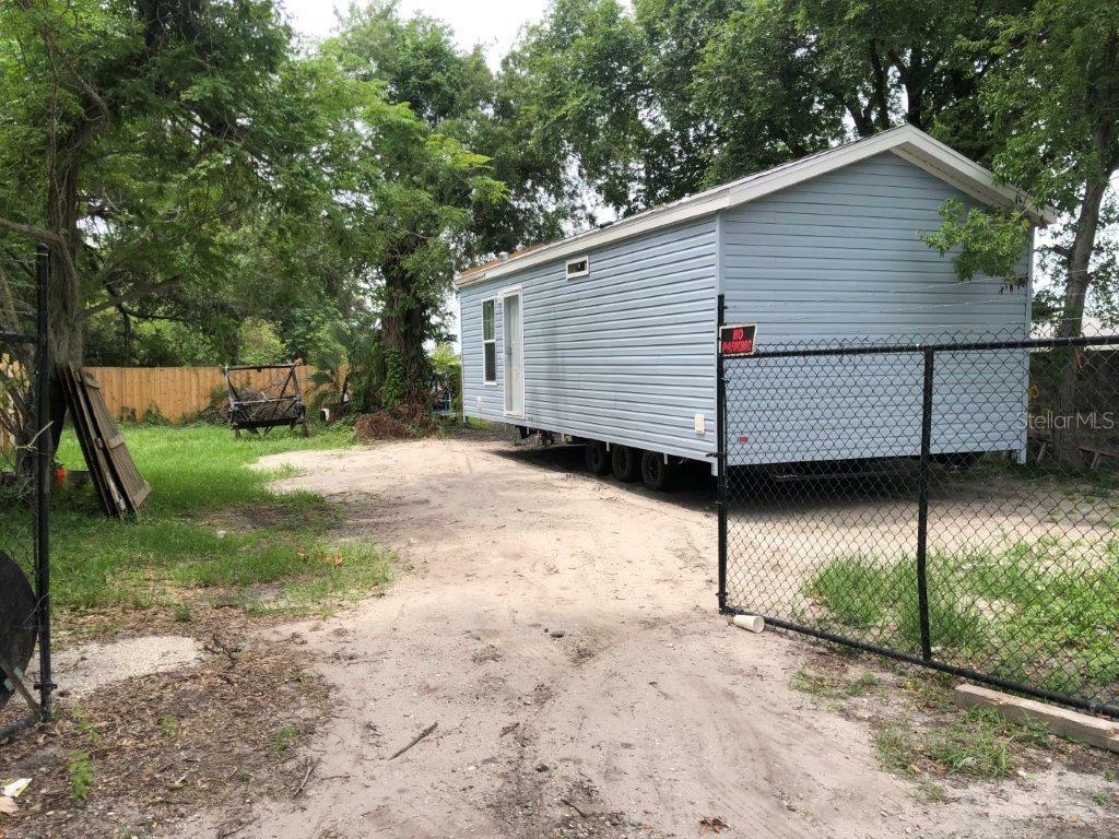 Property Photo:  4113 E 10th Avenue  FL 33605 