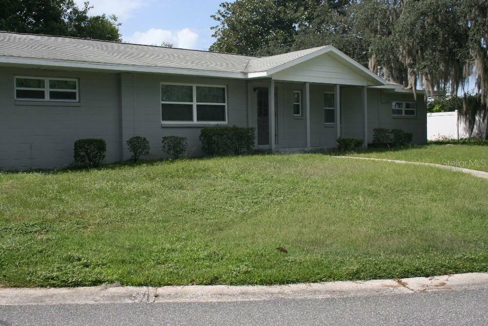 Property Photo:  1101 Mizell Road  FL 34748 