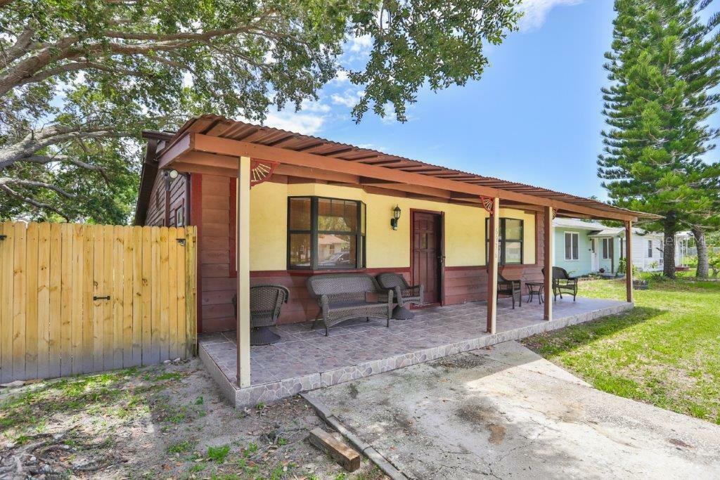 Property Photo:  6936 4th Avenue N  FL 33710 