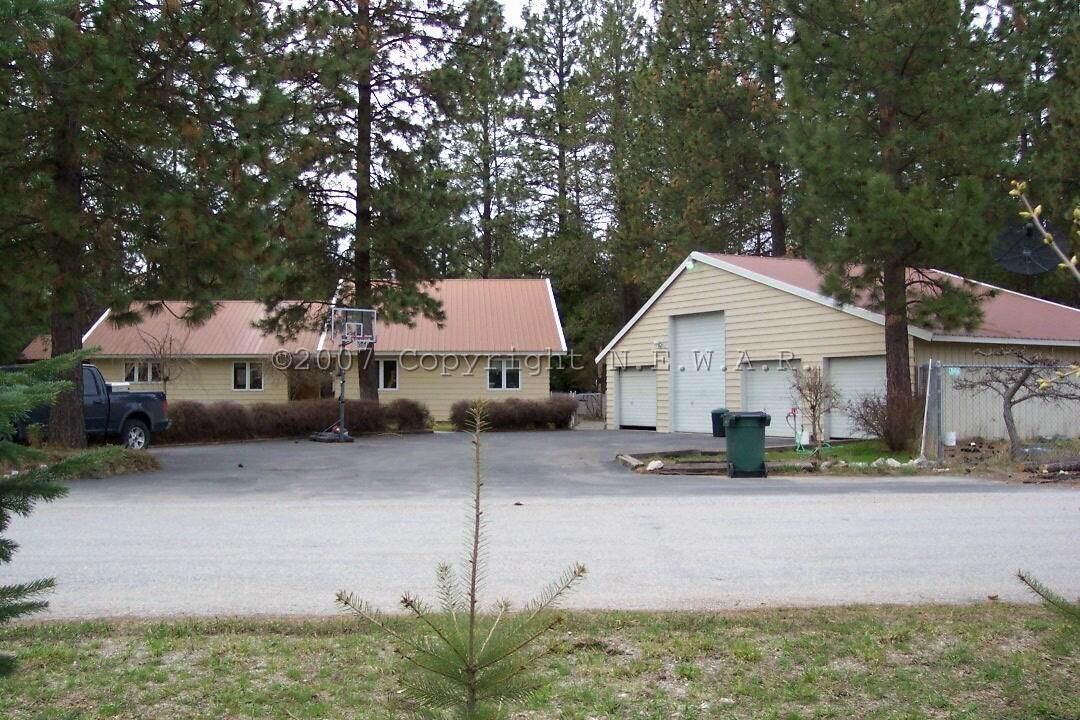 Property Photo:  132 Richmond Ln  WA 99109 