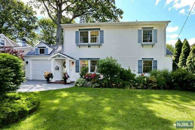 Property Photo:  4 Powell Avenue  NJ 07662 