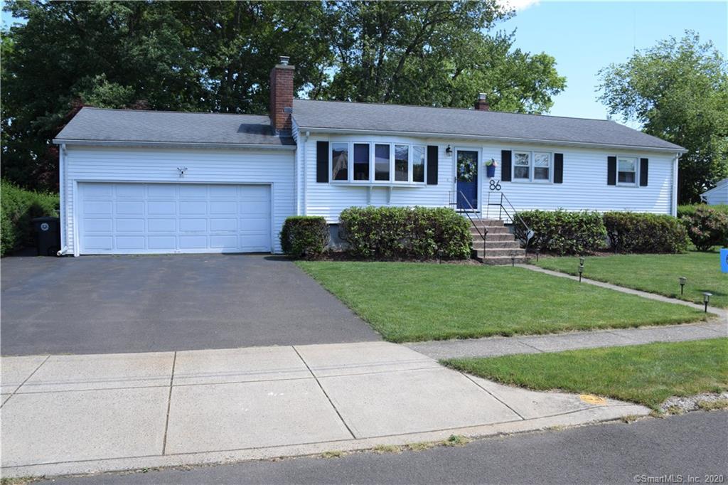 Property Photo:  86 Tumblebrook Road  CT 06461 