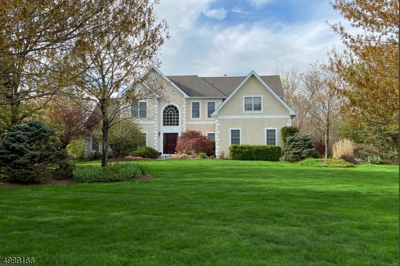 Property Photo:  117 Saxon Way  NJ 08558 