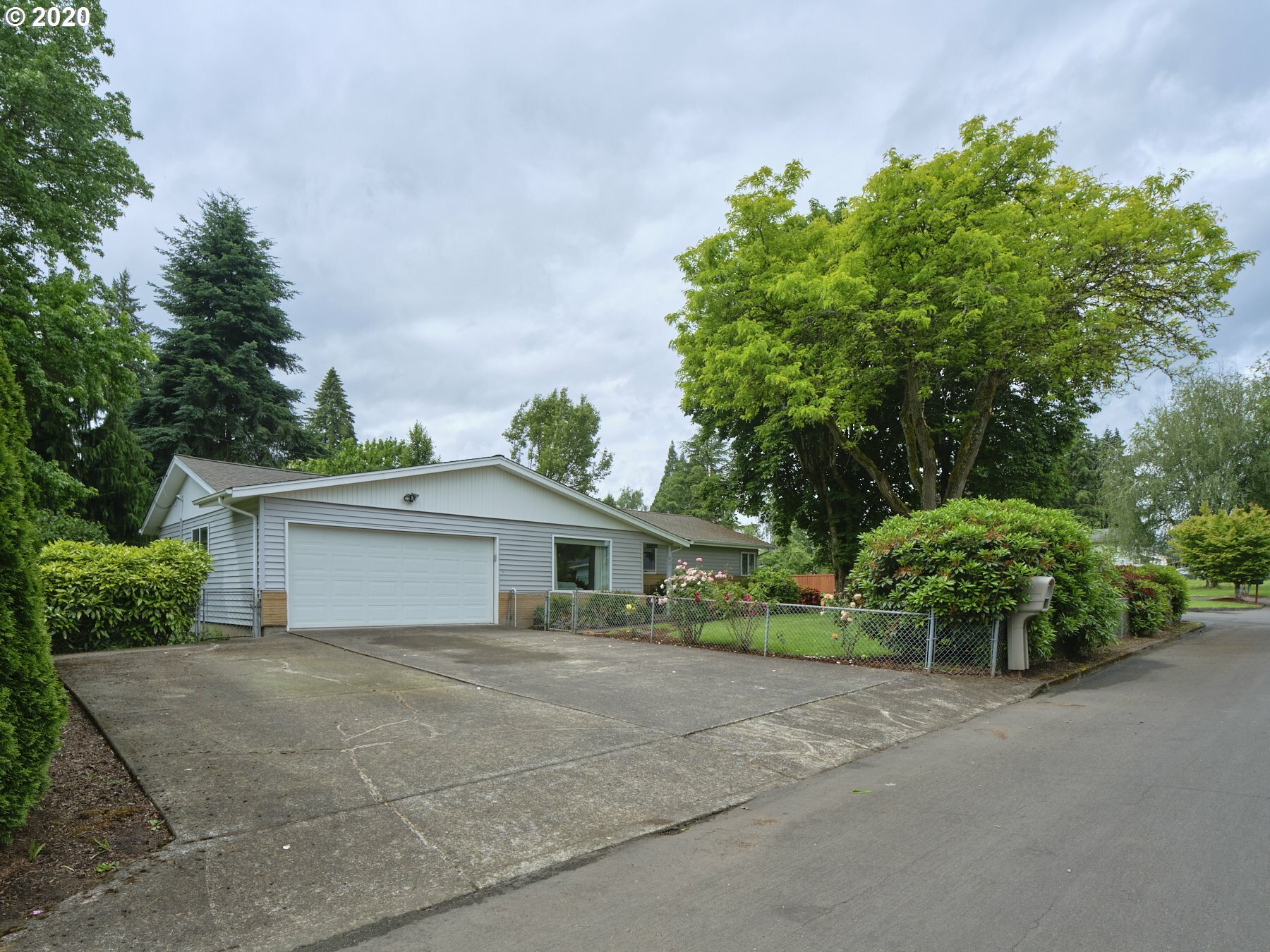 Property Photo:  601 NE 109th St  WA 98685 