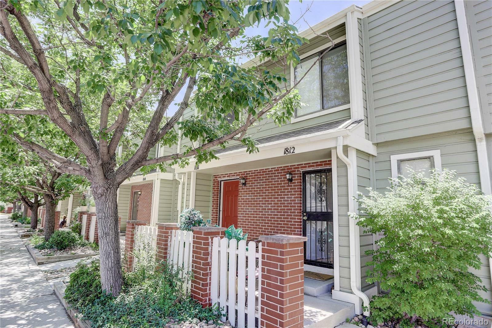 Property Photo:  7474 E Arkansas Avenue 1811  CO 80231 