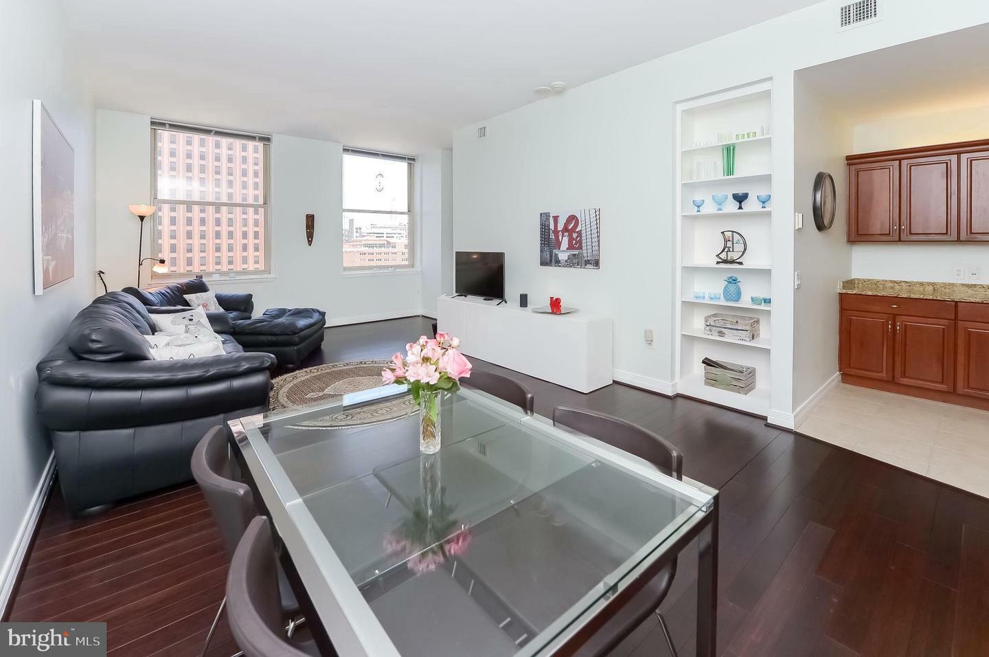 Property Photo: 1600 Arch Street 18 703 PA 19103