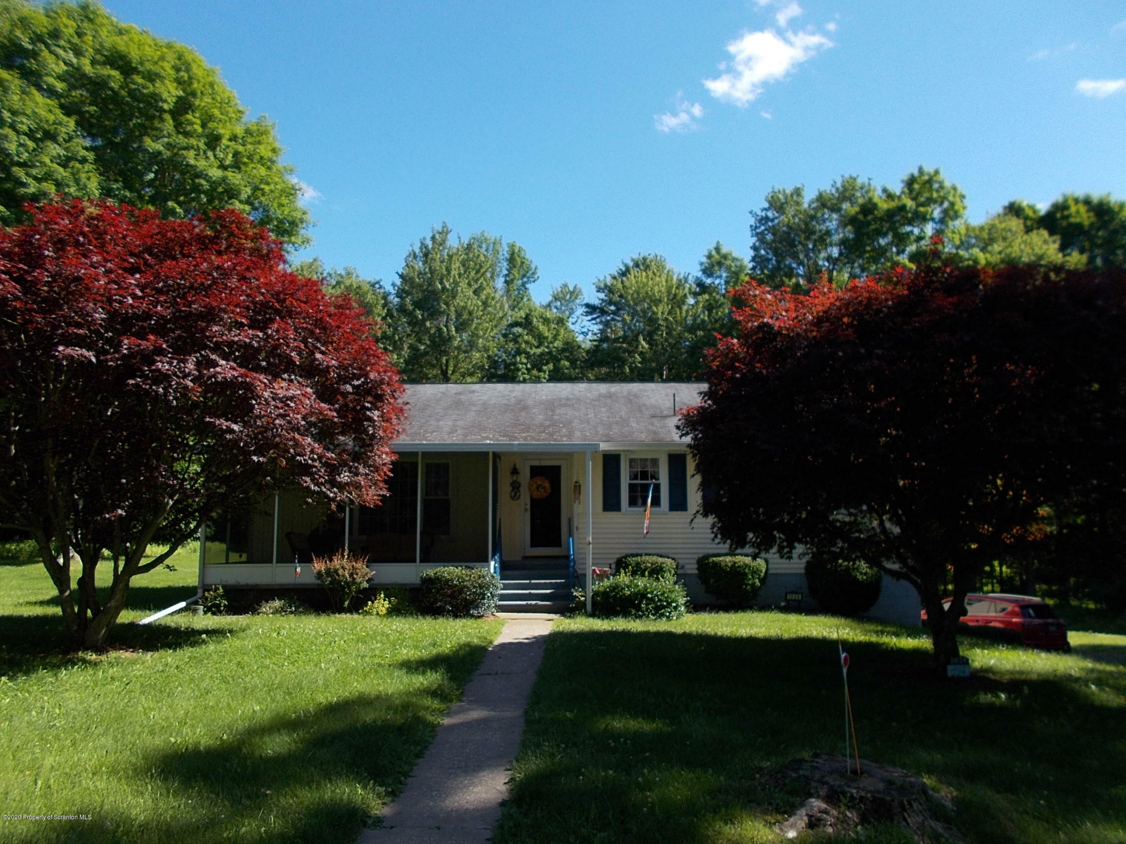 Property Photo:  1026 Maple Street  PA 18444 