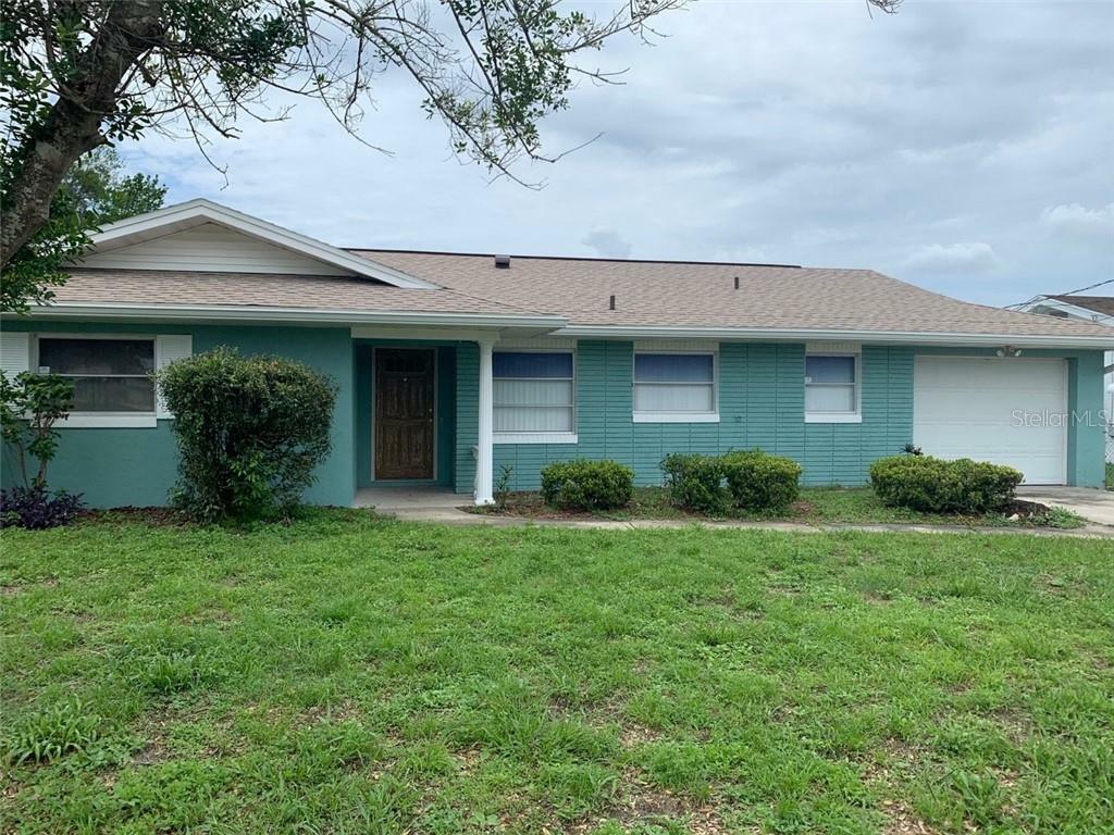 Property Photo:  750 E Iris Drive  FL 32763 