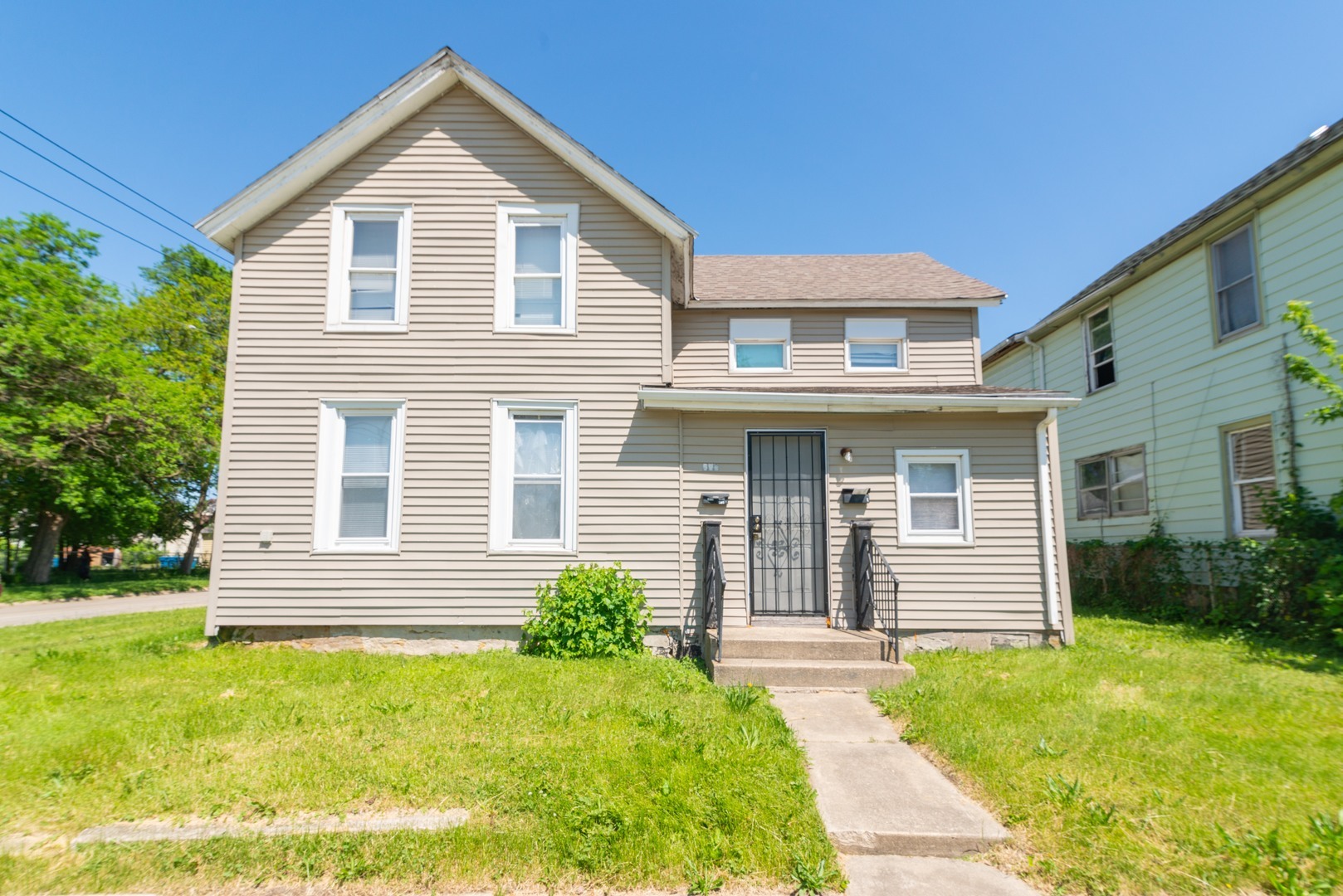 Property Photo:  592 N Dearborn Avenue  IL 60901 