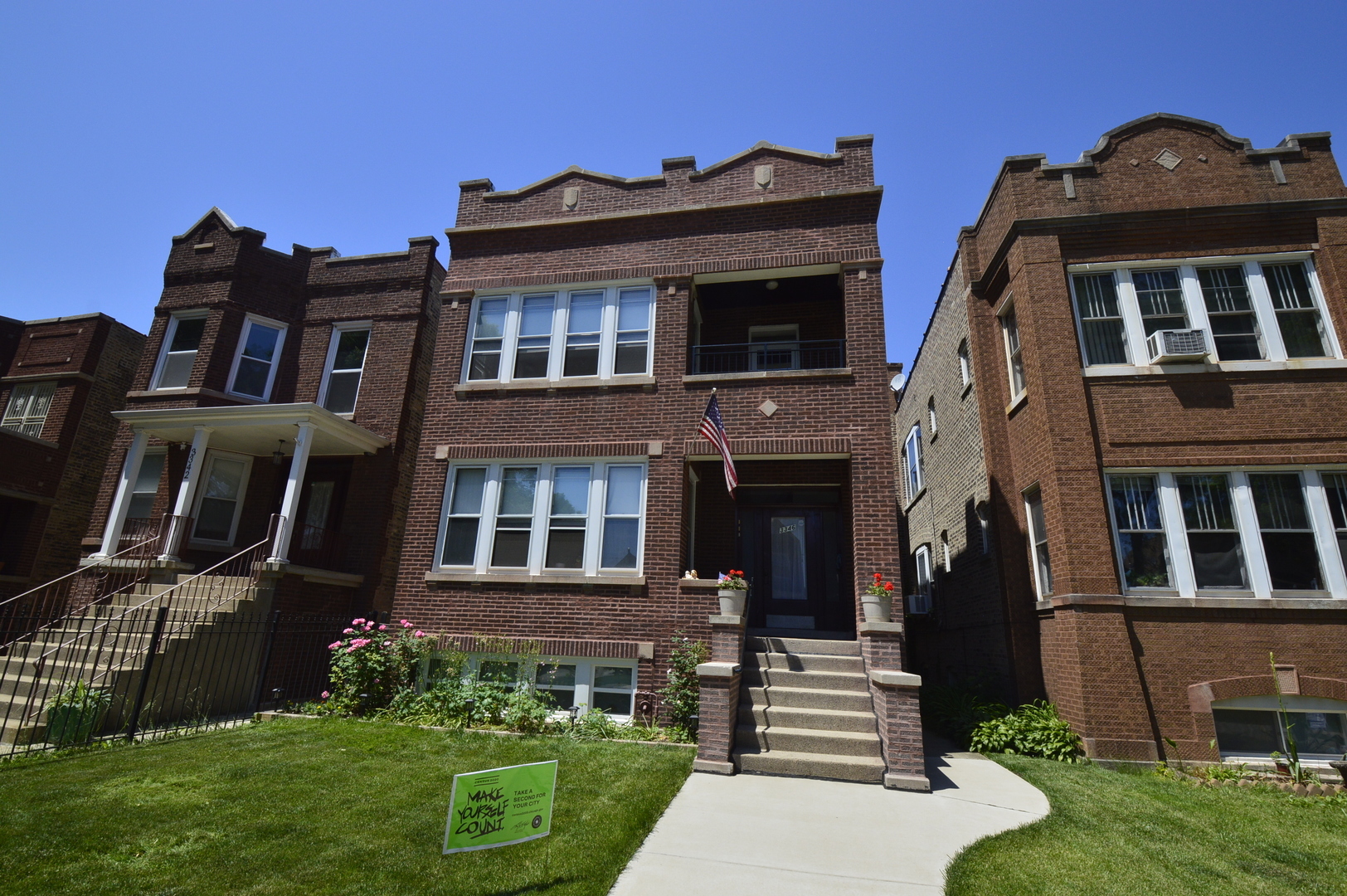 Property Photo:  3346 North Hamlin Avenue 2  IL 60618 