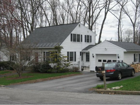 Property Photo: 33 Beverly Drive NH 03104
