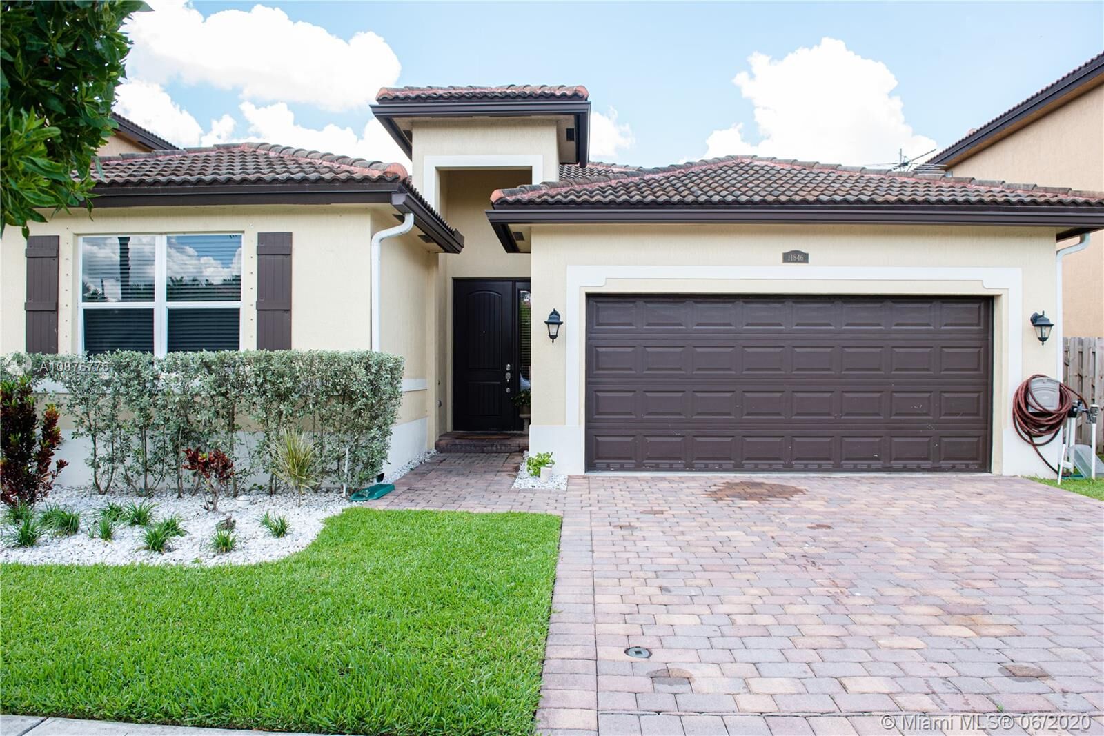 Property Photo: 11846 SW 248th Ter FL 33032