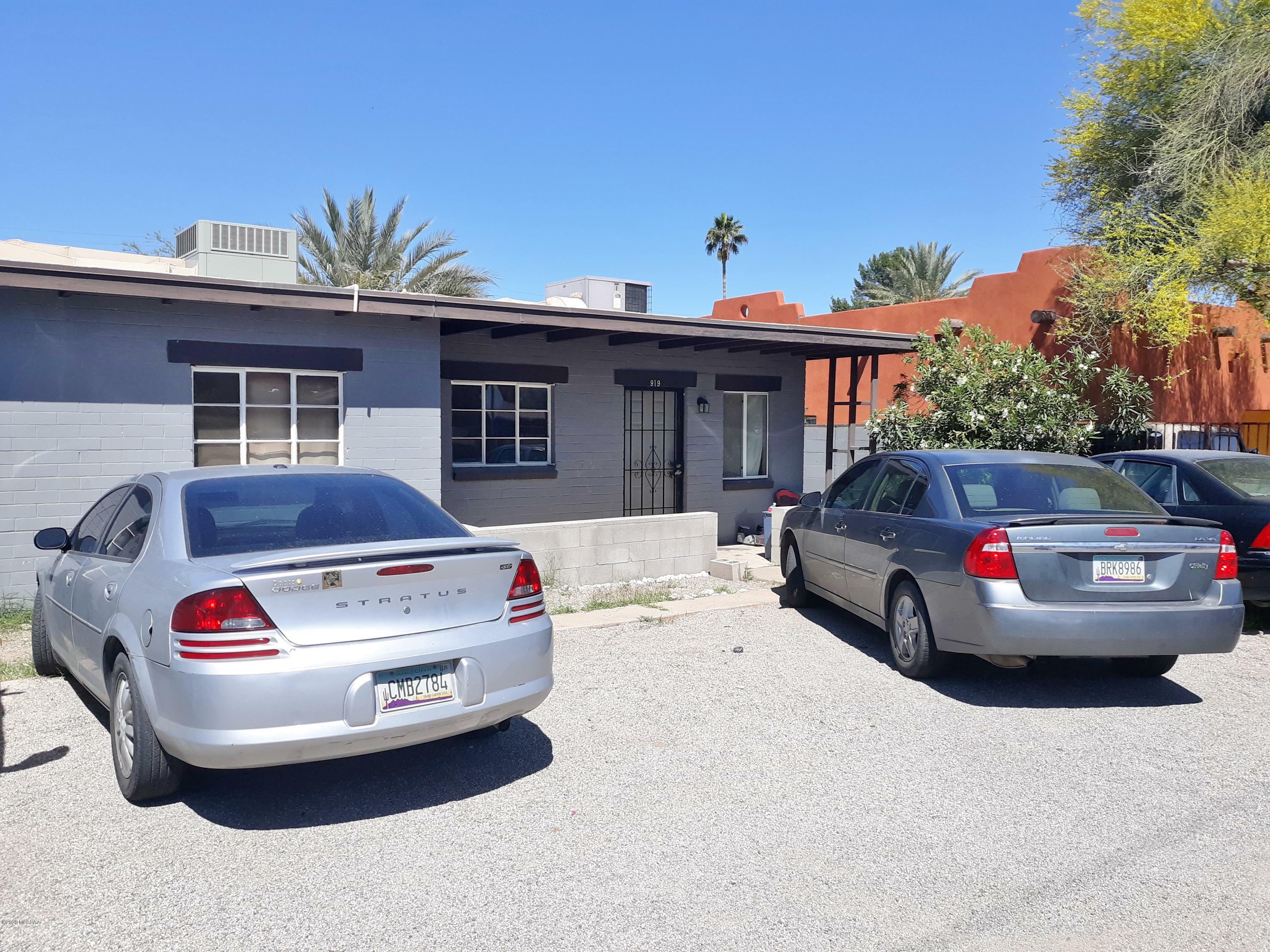 Property Photo:  915 N Columbus Boulevard  AZ 85711 