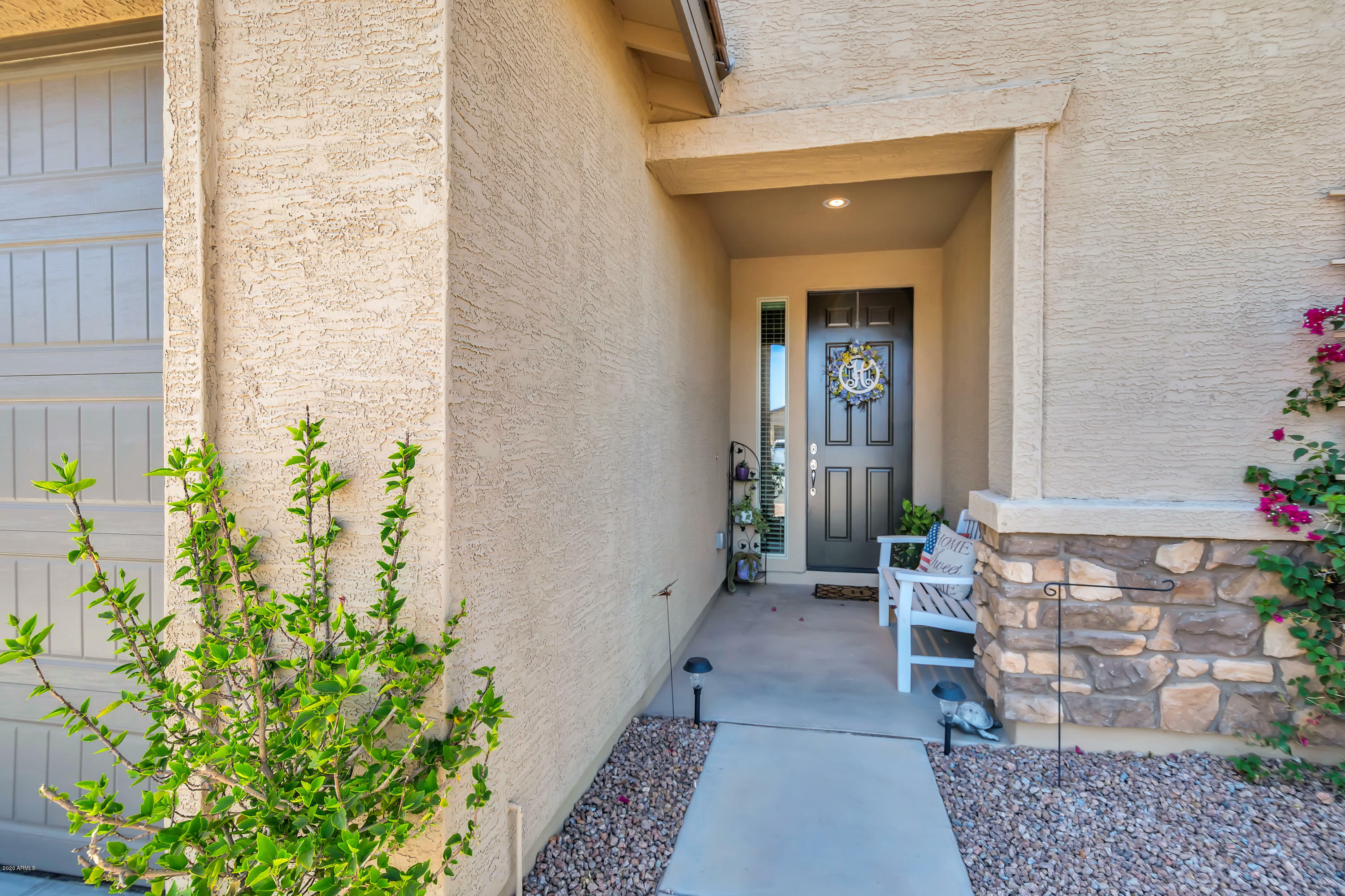 Property Photo:  696 W Glen Canyon Drive  AZ 85140 