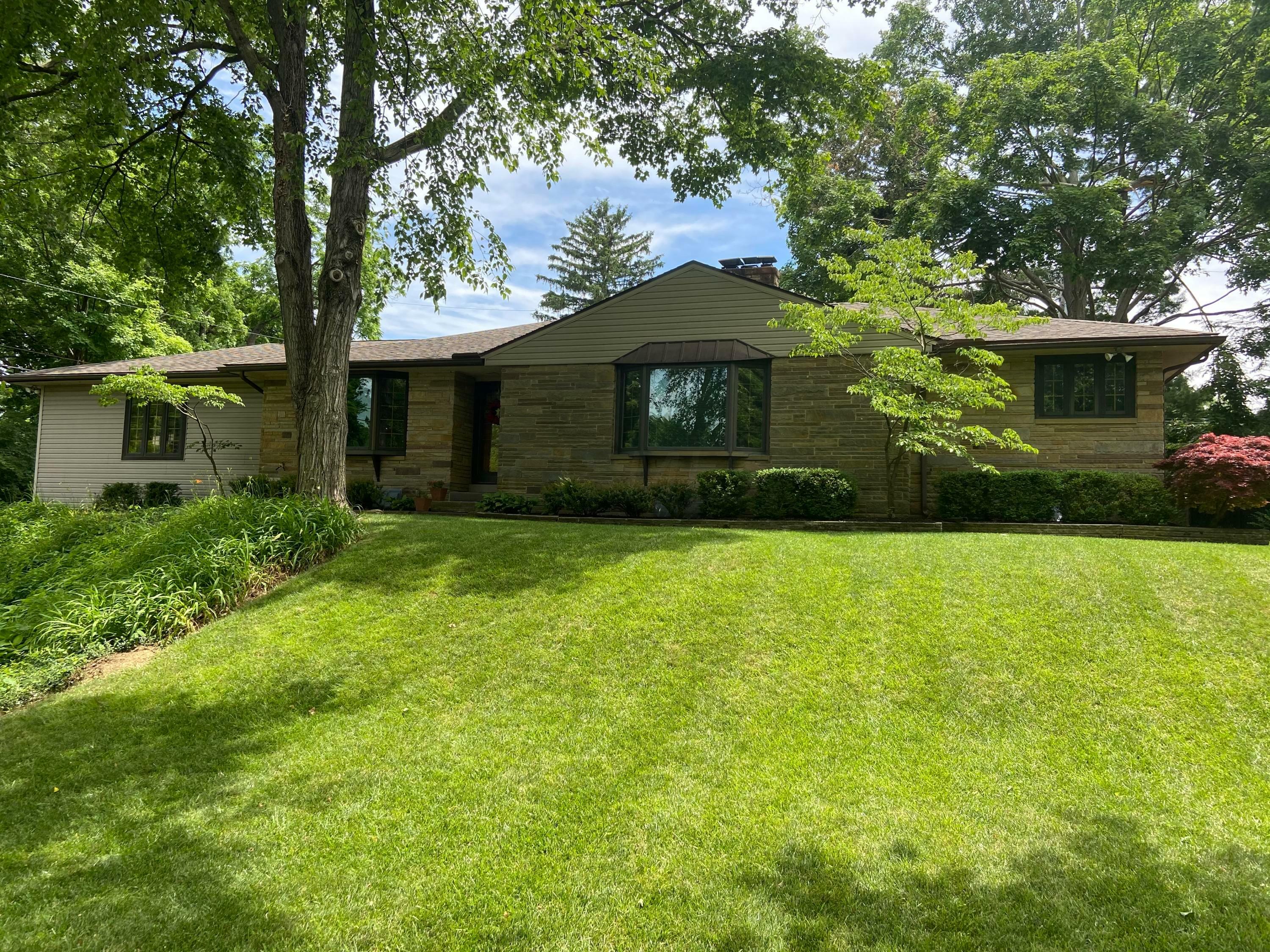 Property Photo:  3110 Glenrich Parkway  OH 43221 