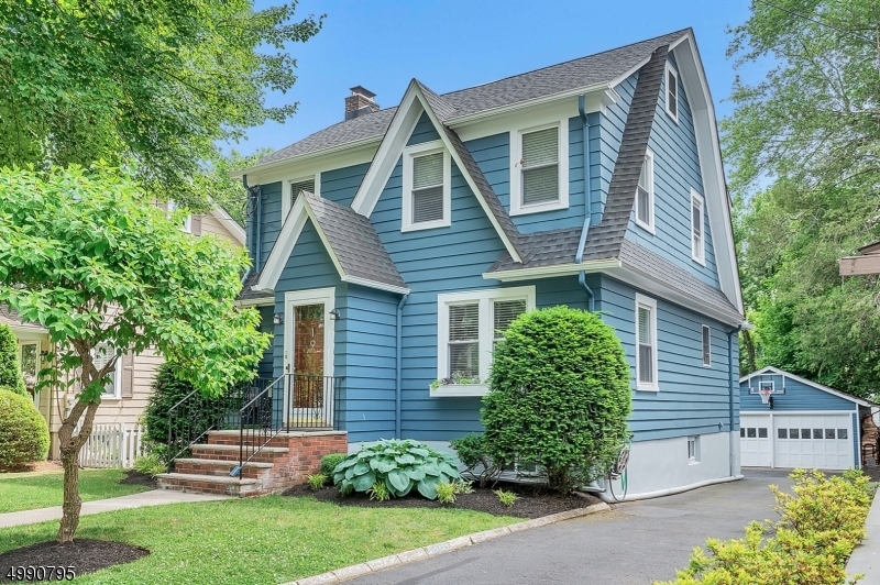 Property Photo:  19 Division Ave  NJ 07901 