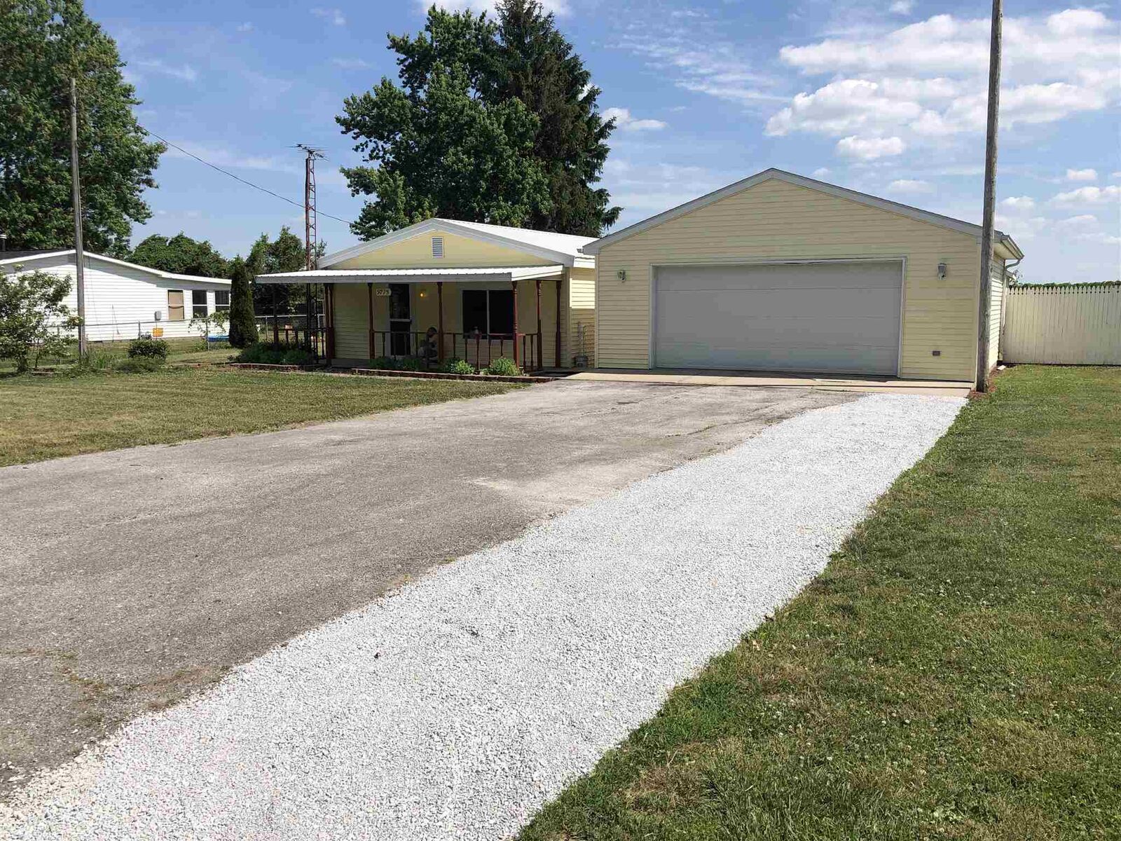 Property Photo: 9775 W 141 N-27 Road IN 46919