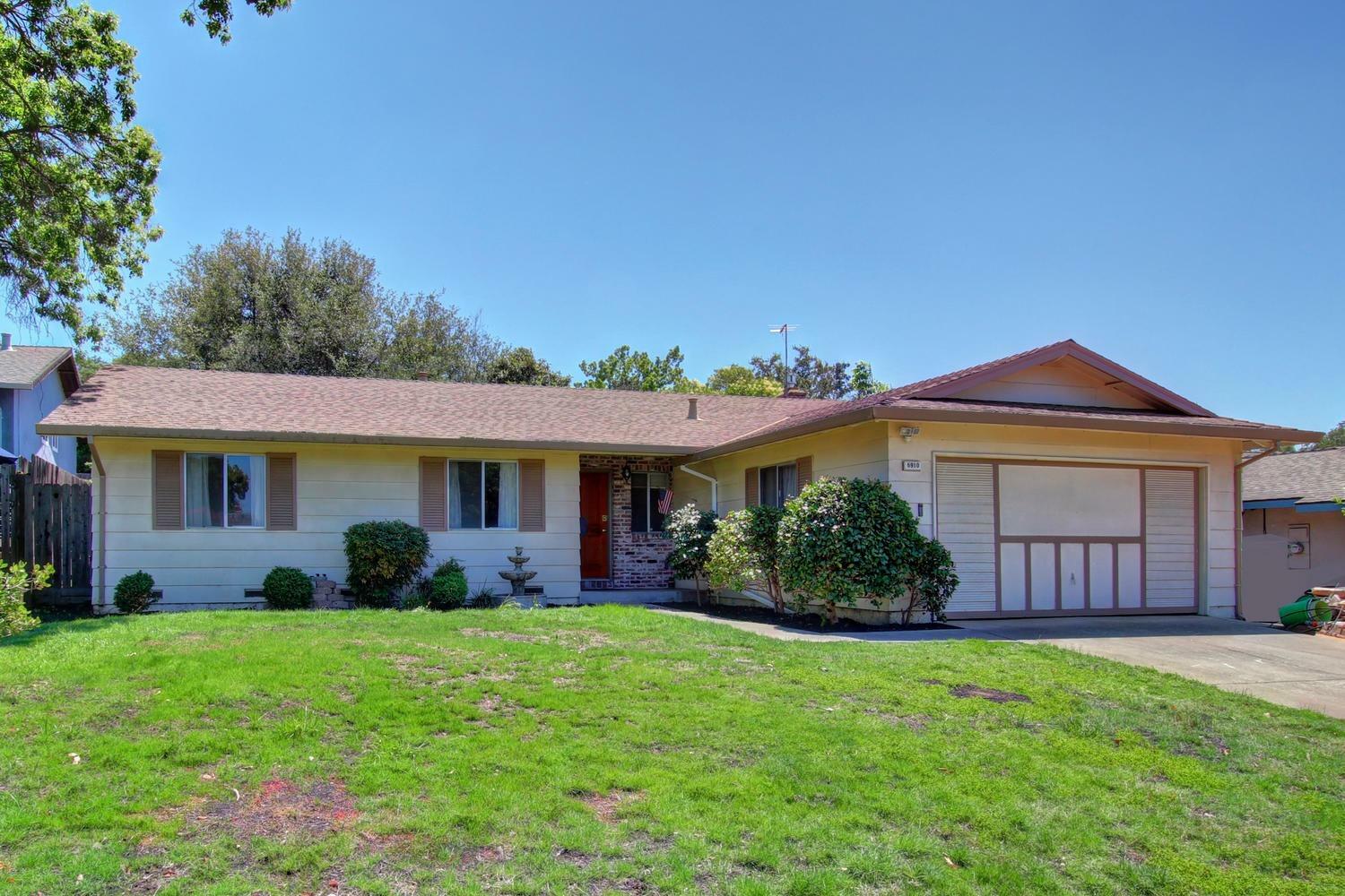 Property Photo:  6910 Pintado Court  CA 95628 