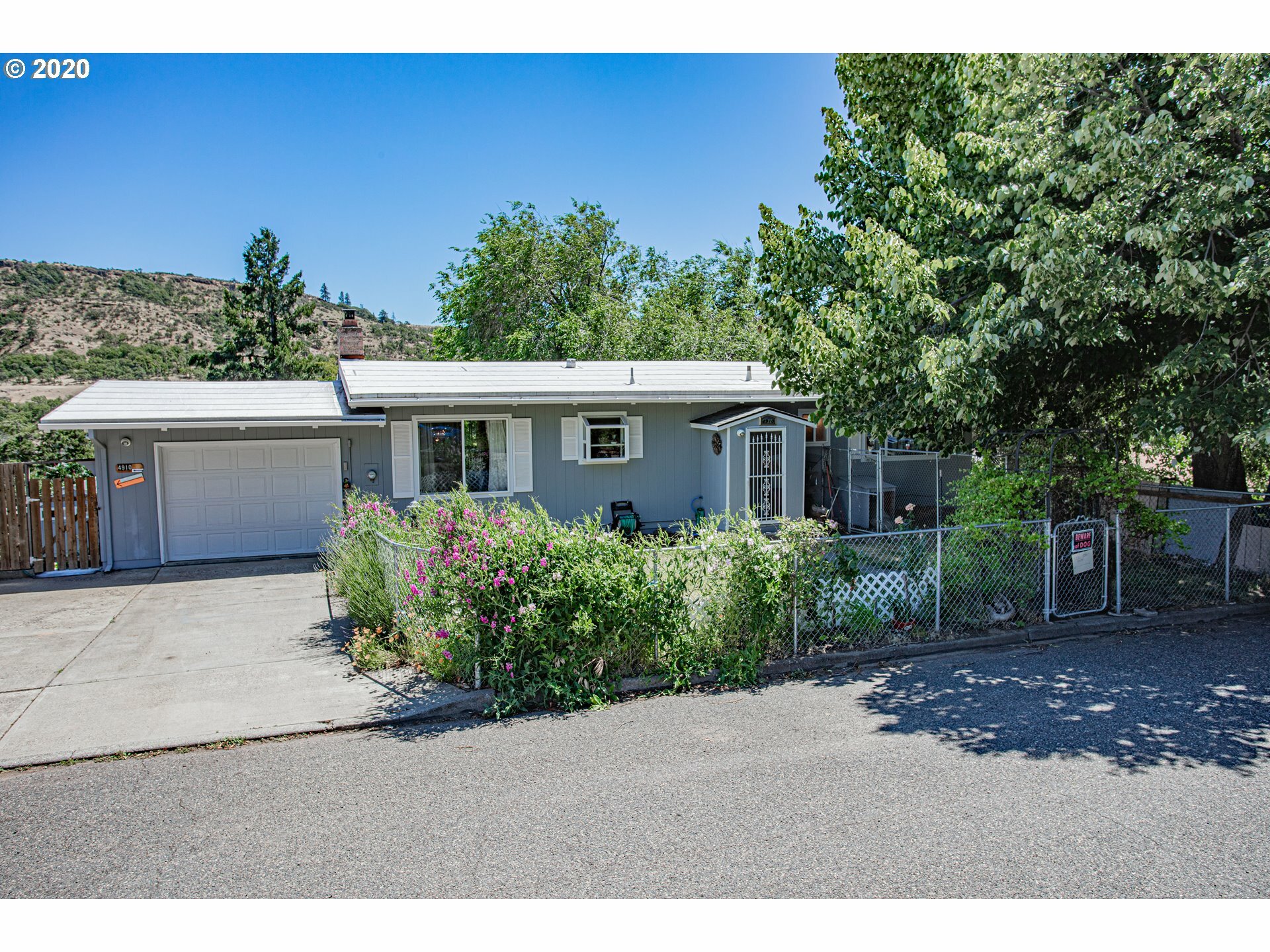 4910 Lockwood Ave  The Dalles OR 97058 photo