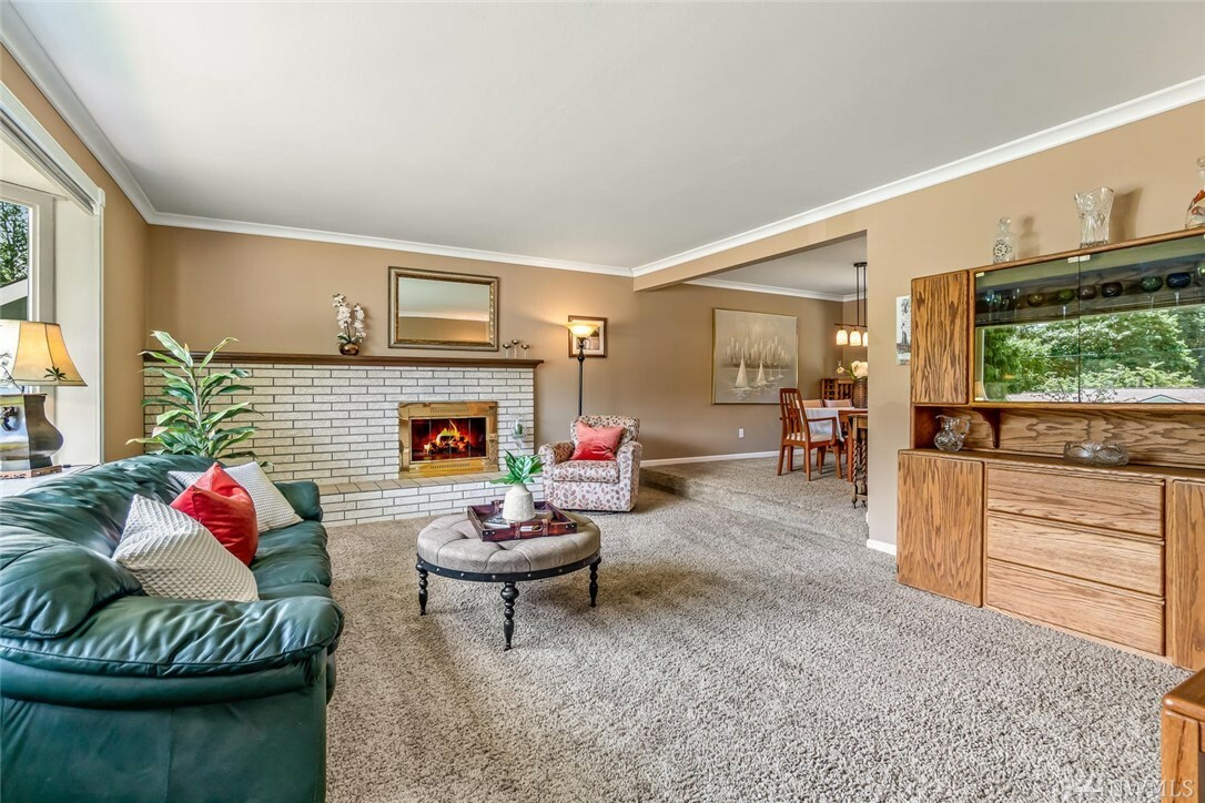 Property Photo:  11812 NE 157th St  WA 98011 