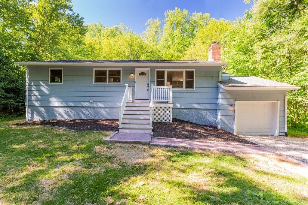 Property Photo: 260 Bennetts Farm Road CT 06877