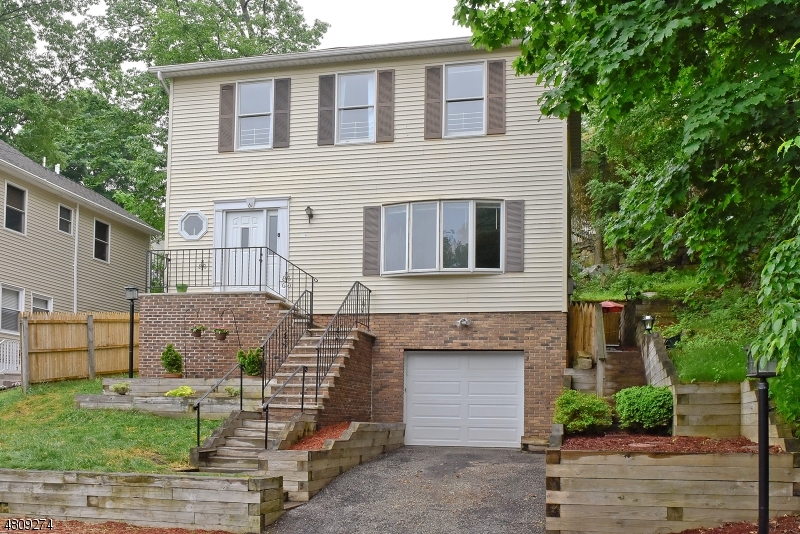 Property Photo:  61 Cherokee Ave  NJ 07866 