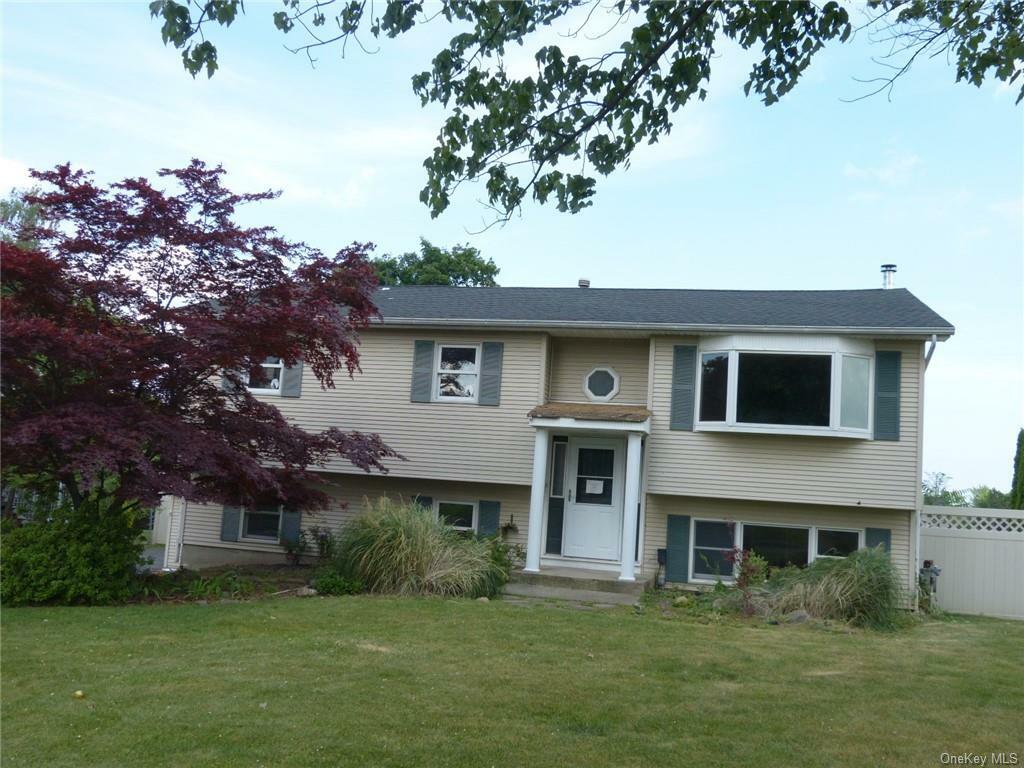 Property Photo:  12 Parkwood Drive  NY 10923 