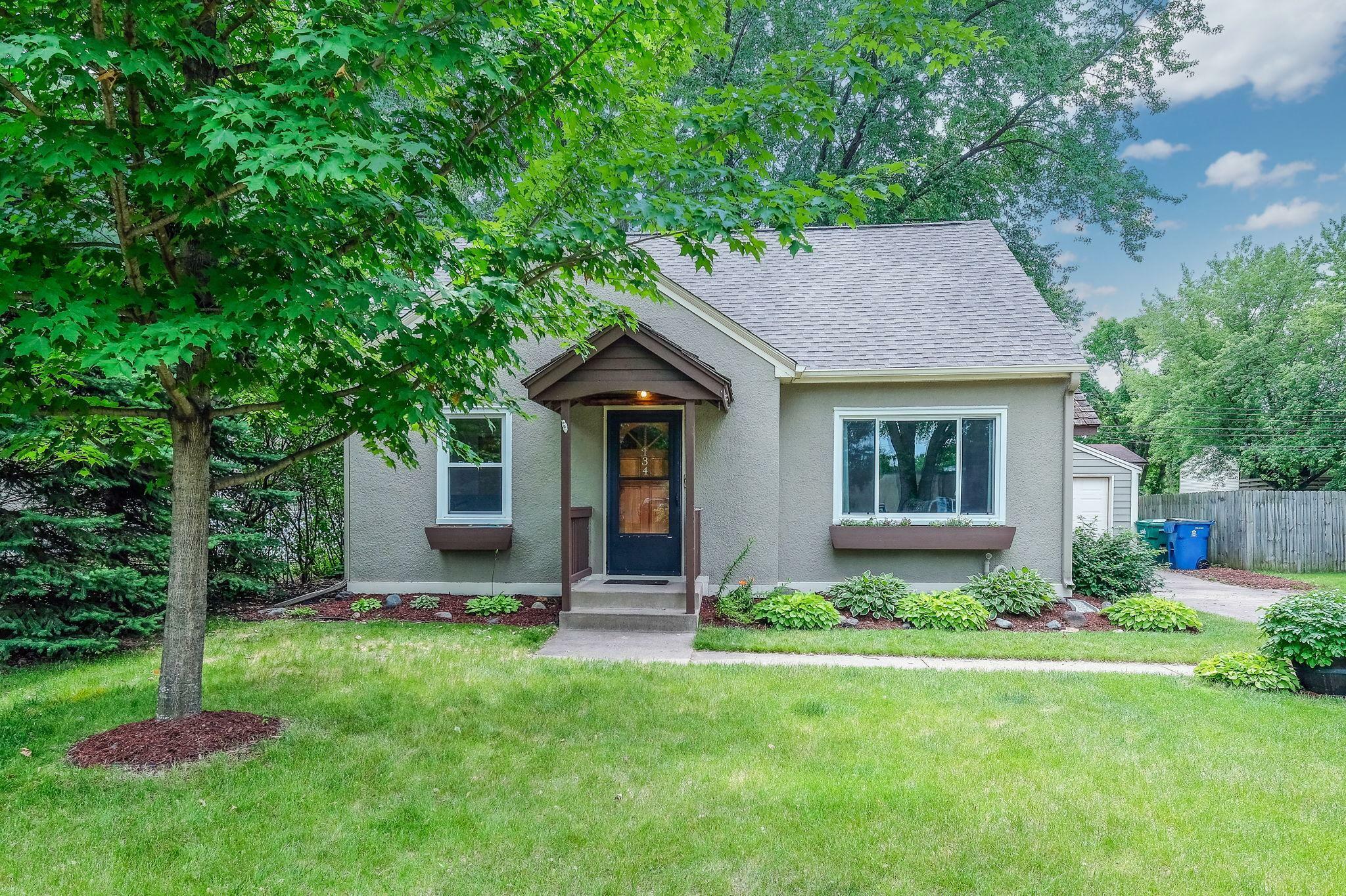 Property Photo:  134 Longfellow Street NE  MN 55432 