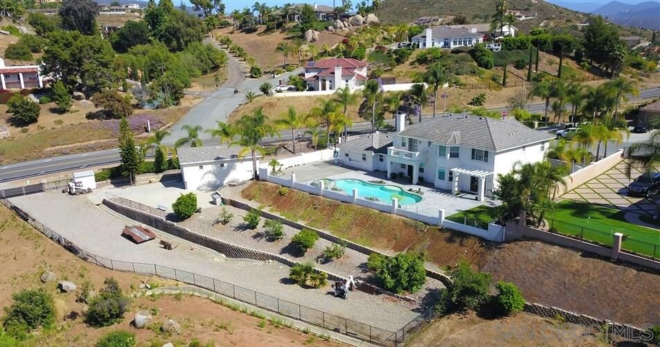 Property Photo: 2046 Colina Grande CA 92019