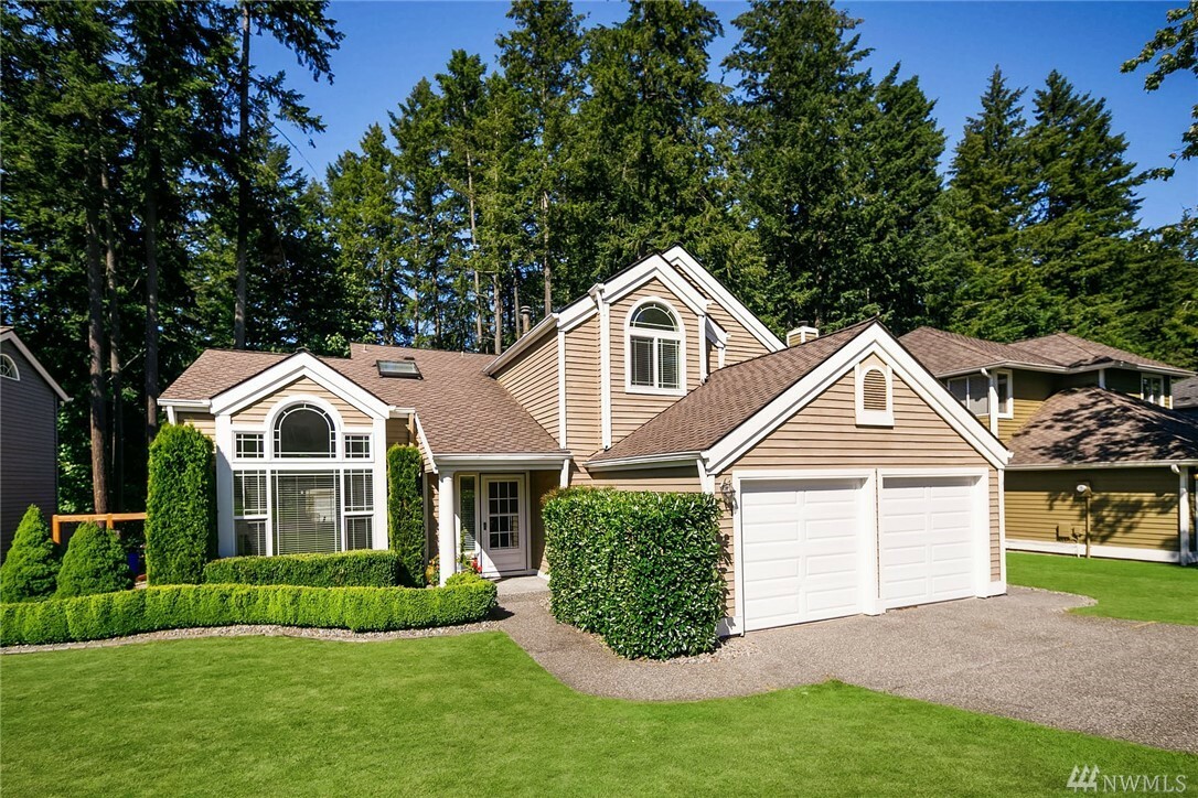 Property Photo:  24226 SE 34th Place  WA 98029 