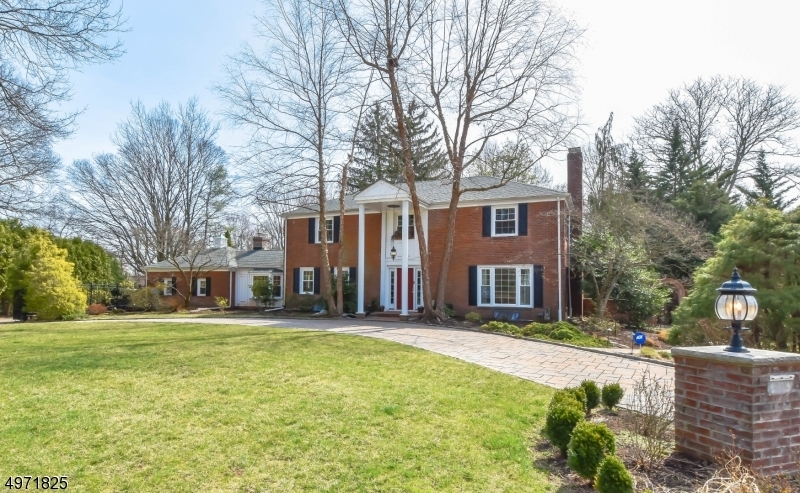 Property Photo: 6 Laurie Ct NJ 07076