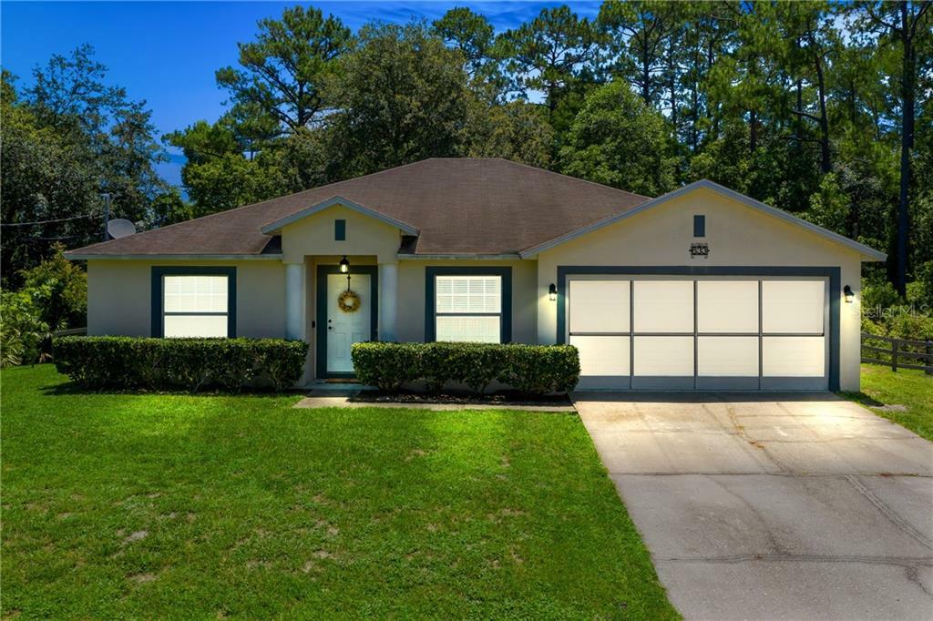 Property Photo:  633 Ridge Boulevard  FL 32724 