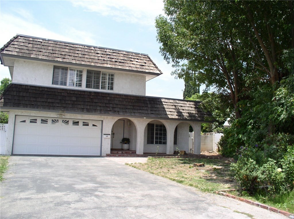 Property Photo:  21041 Hackney Street  CA 91304 