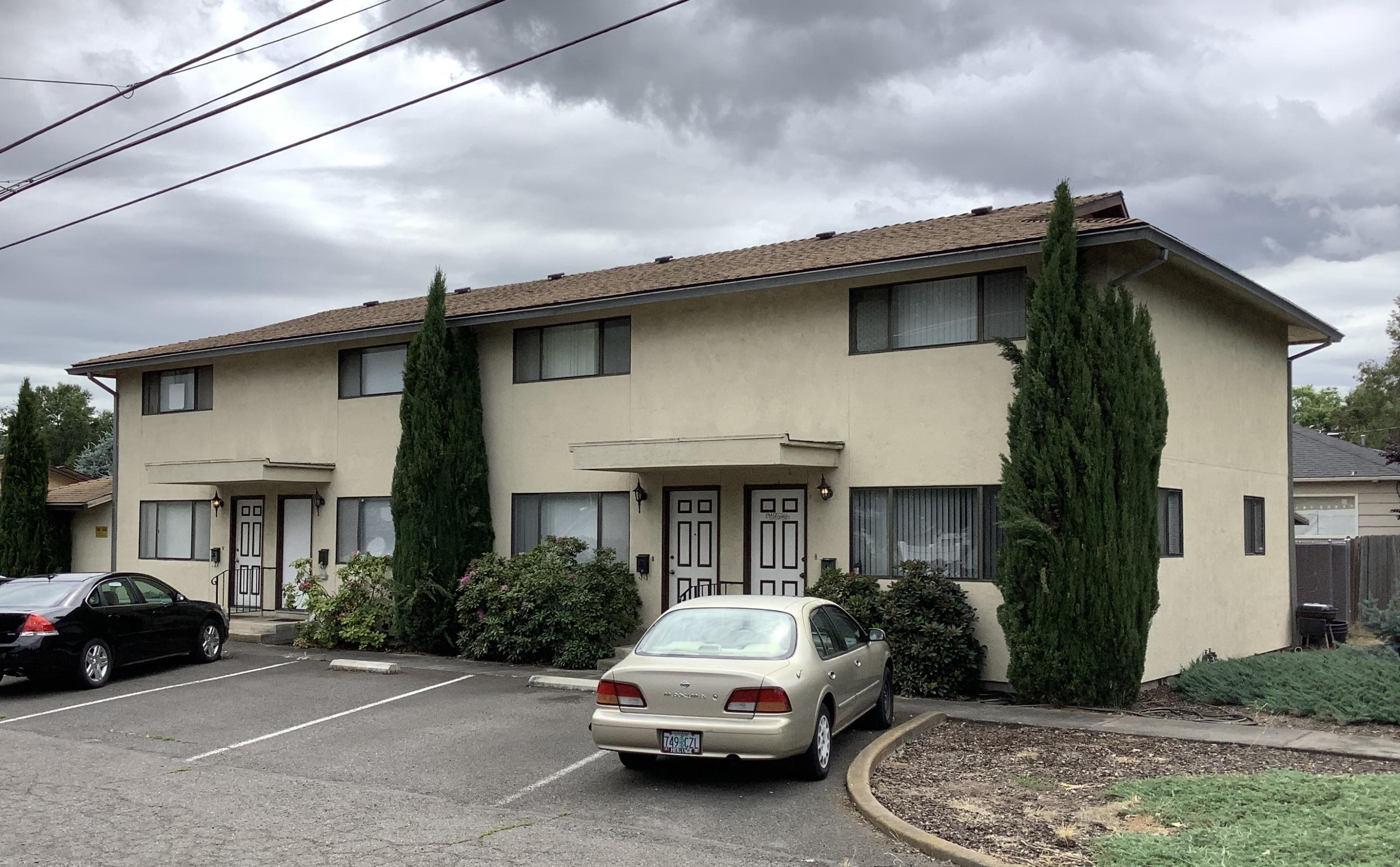 Property Photo: 47 S Seventh Street OR 97502
