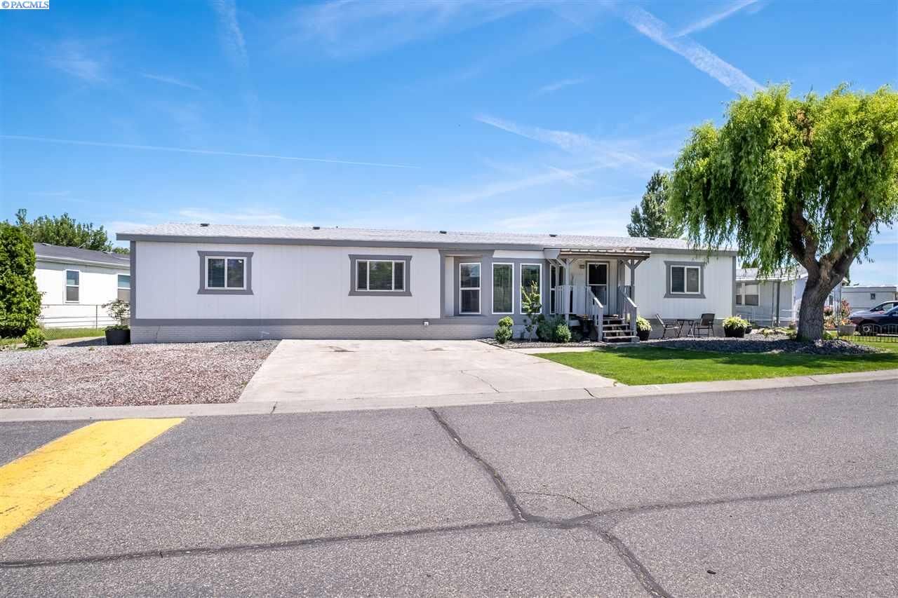 Property Photo: 183 Bitterroot Drive WA 99352