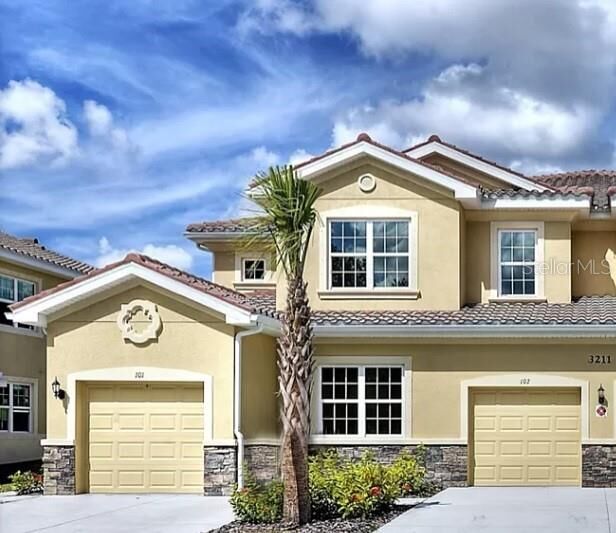 Property Photo:  3211 Oriole Drive 101  FL 34243 