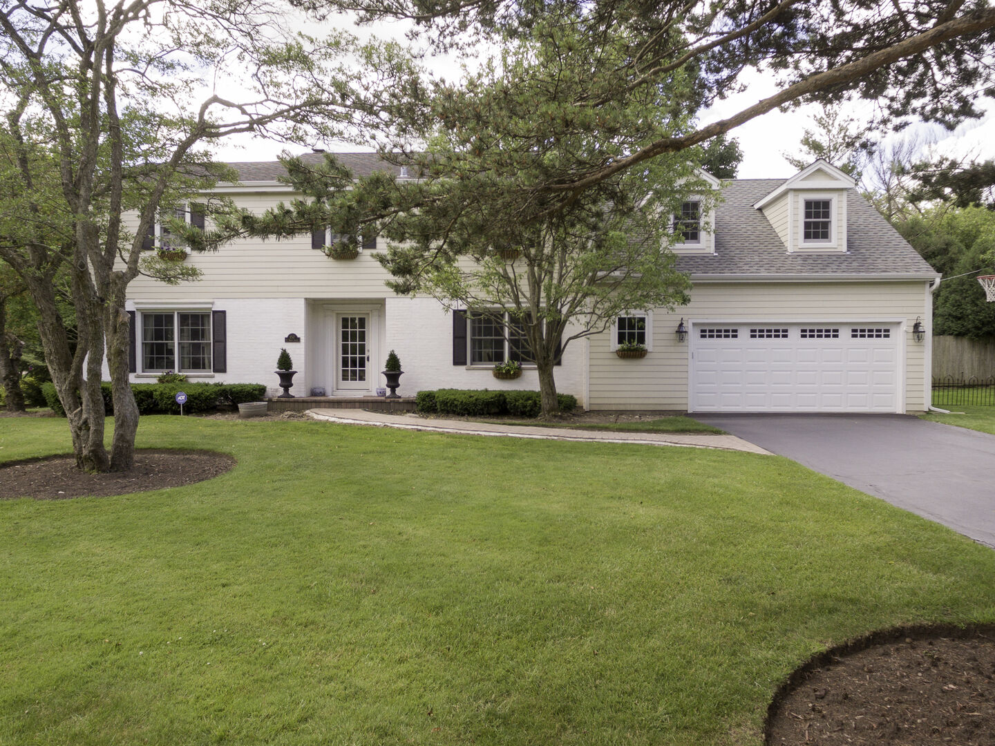 Property Photo: 157 North Avenue IL 60045