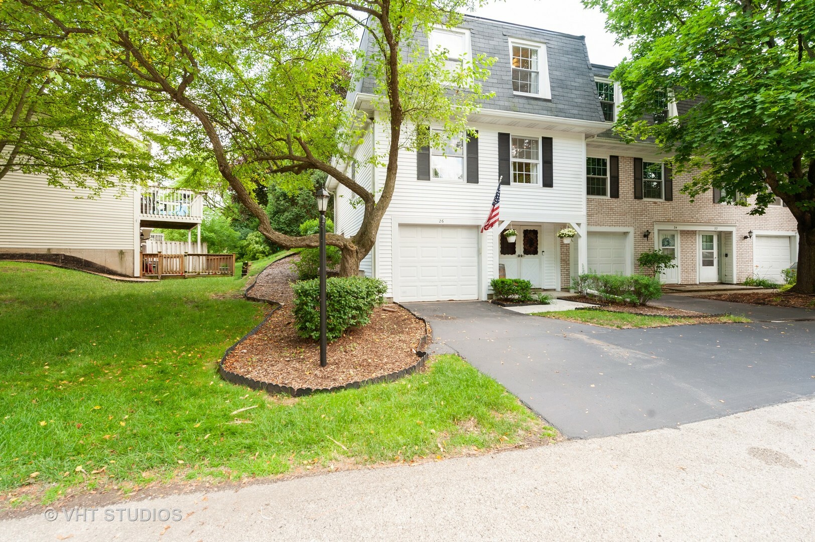 Property Photo: 26 Wildwood Trail IL 60013